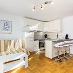 Stunning In Appartement Mošćenička Draga