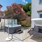 Appartement Stunning In *