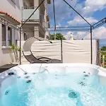 Stunning In Appartement Mošćenička Draga
