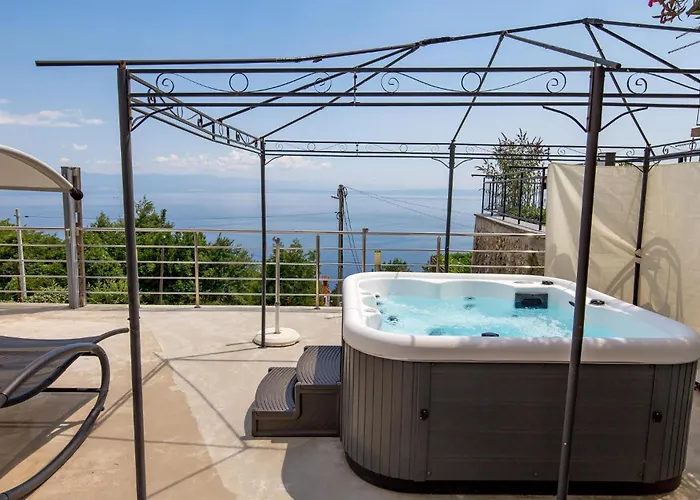 Stunning In Mošćenička Draga